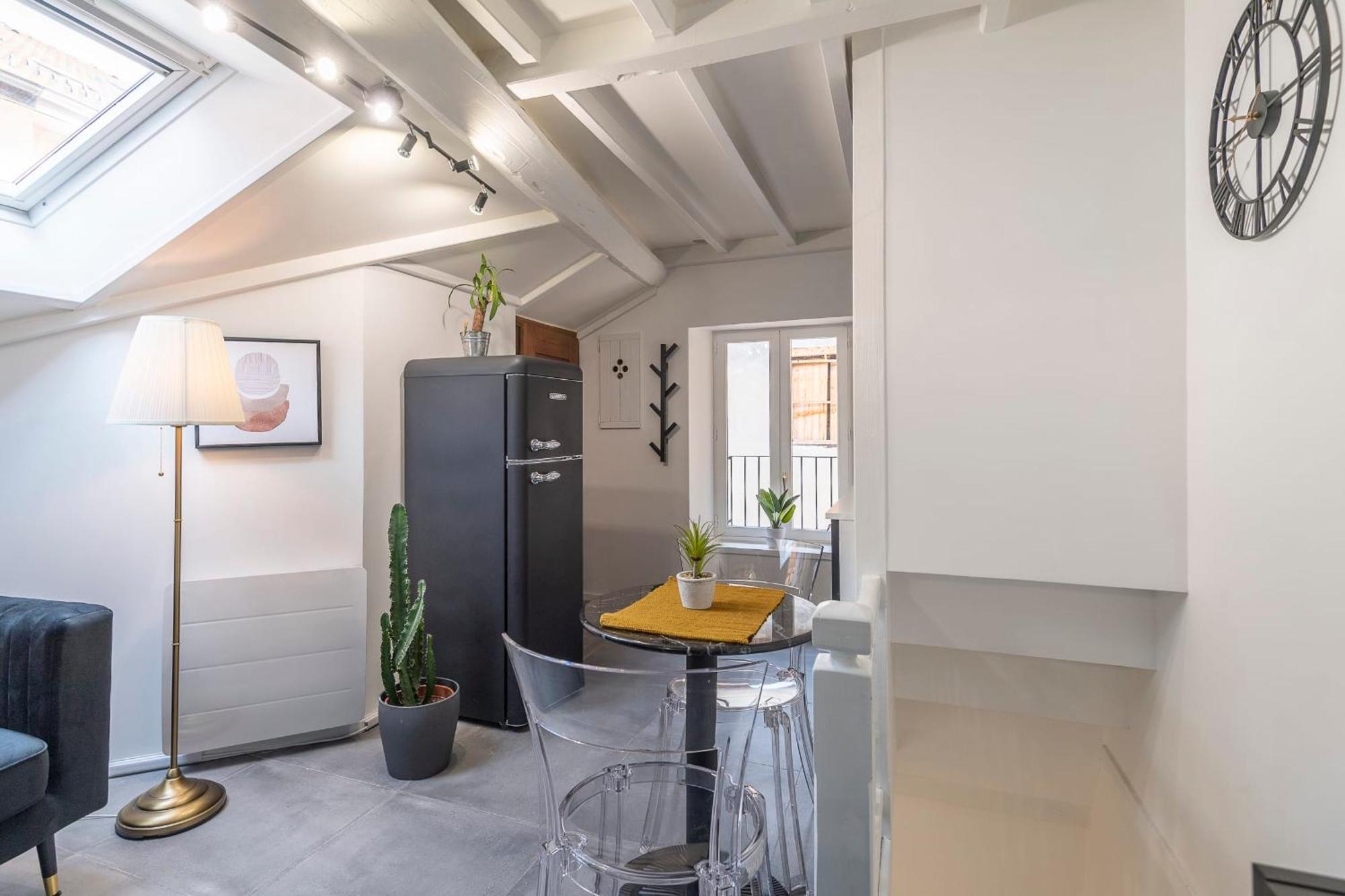 Nice T2 Apartment In The Heart Of The Old Town Of Annecy Near The Lake Exteriör bild